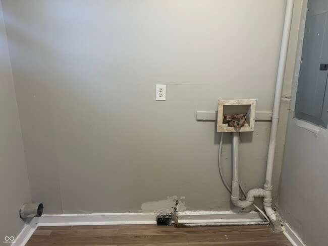 Building Photo - 2974 N Denny St