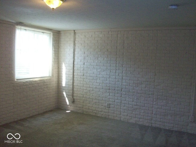 Building Photo - 8436 Hague Rd