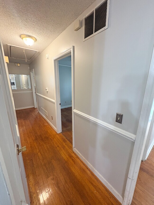 Building Photo - 1 Delane Dr
