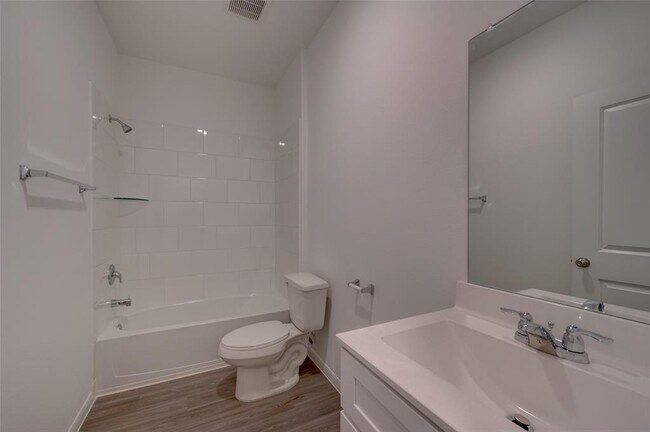 Building Photo - 16110 Elbridge Ct