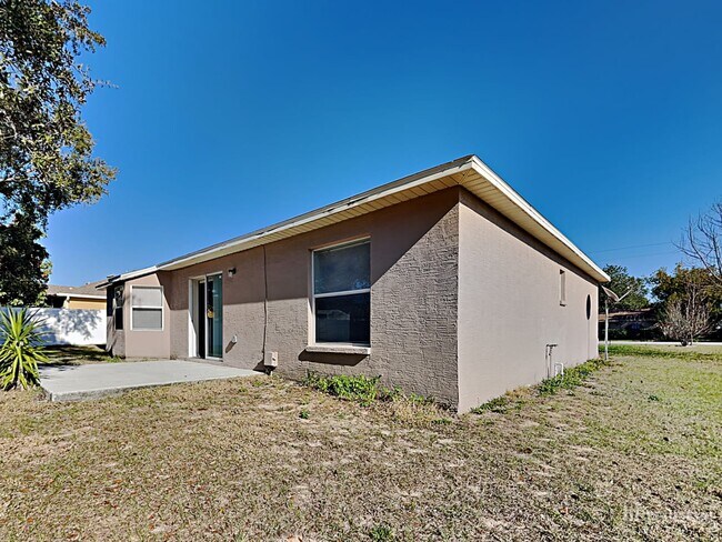 Building Photo - 4173 Oasis Avenue Spring Hill FL