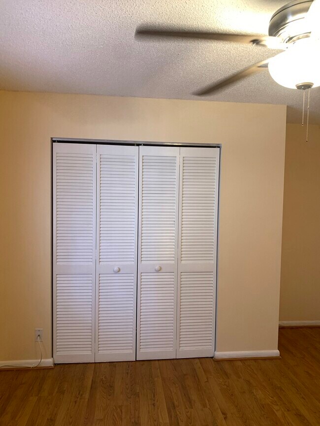 Building Photo - 9840 NW 28th Ct