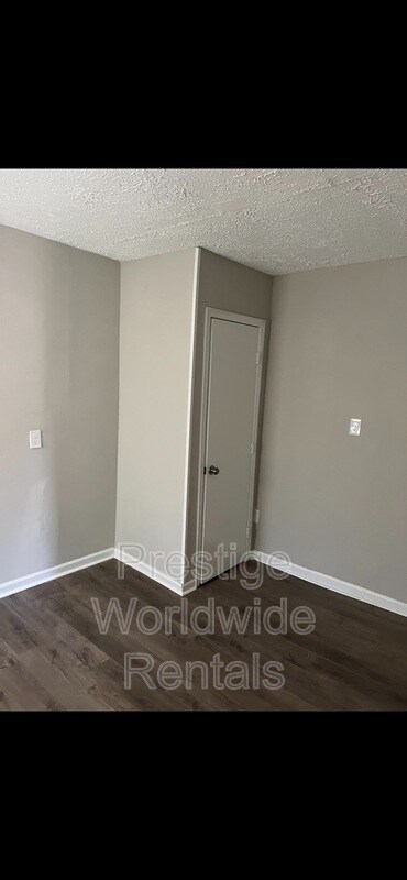 Building Photo - 134 Munson Dr