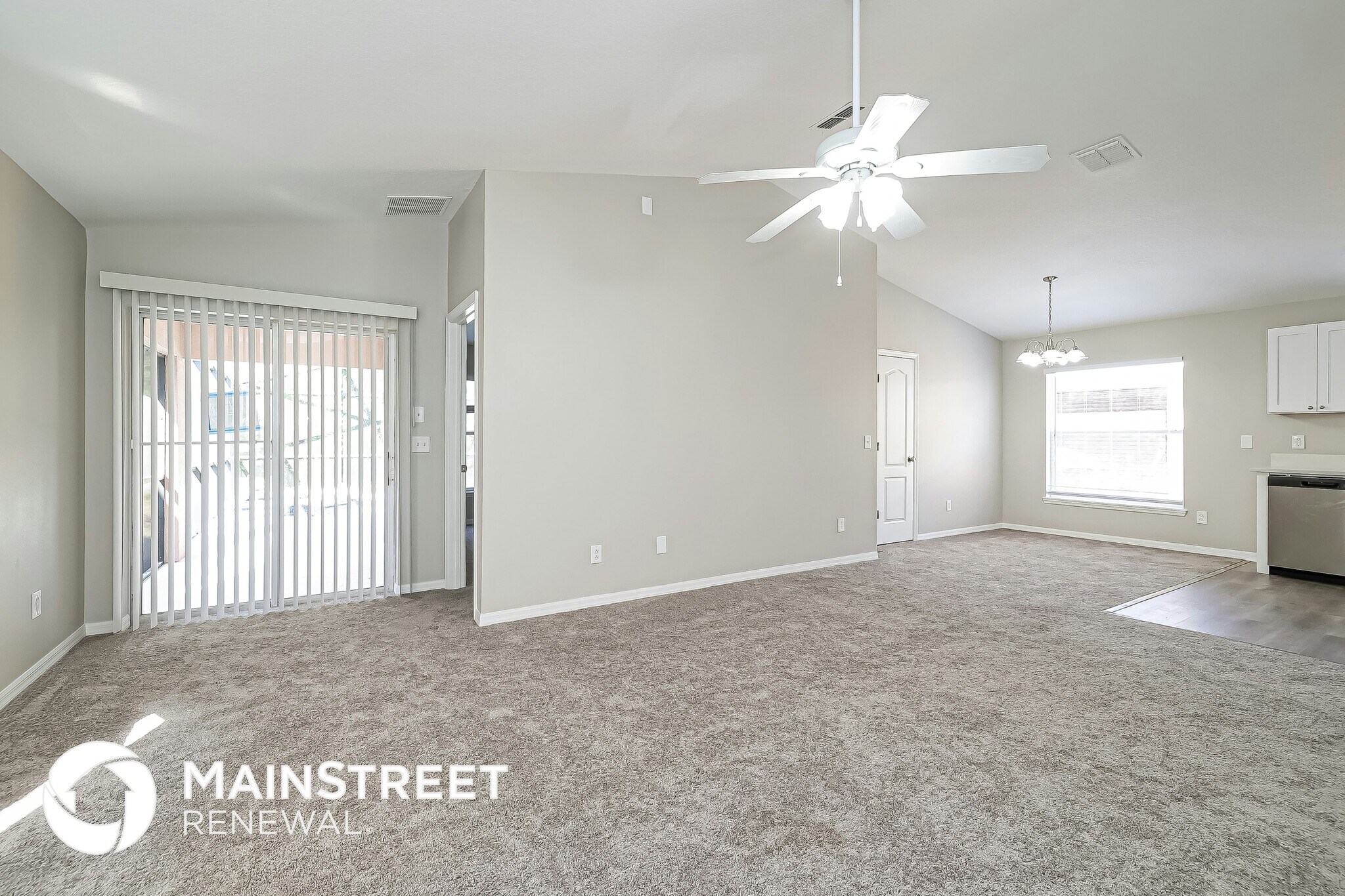 Building Photo - 1147 Royal Ridge Dr