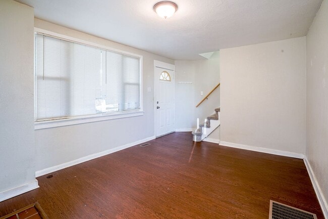 Building Photo - Beautiful Newly Renovated 3BD 1BA House on Mt Washinton