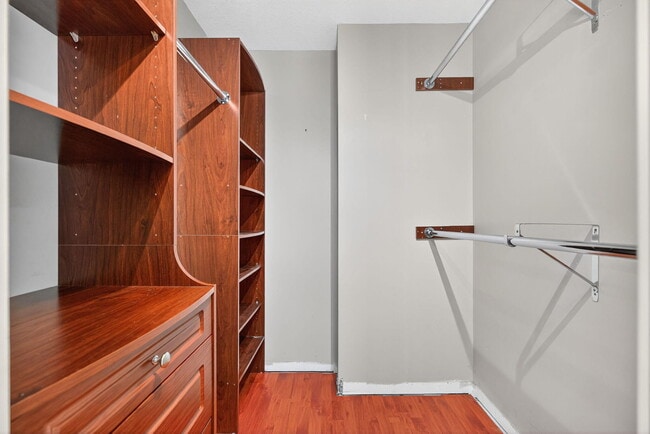 Building Photo - 7004 Galleon Cove Cir