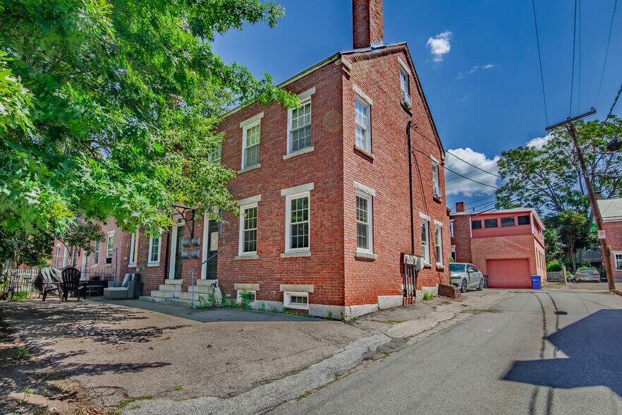 Building Photo - 100 West Merrimack St