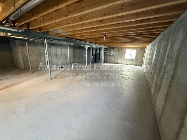 Building Photo - 713 Crested Pt Dr