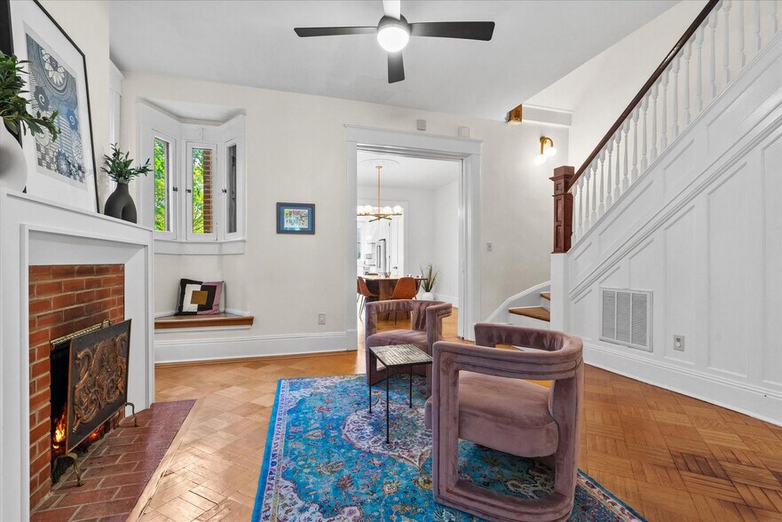 Building Photo - 1754 Park Rd NW