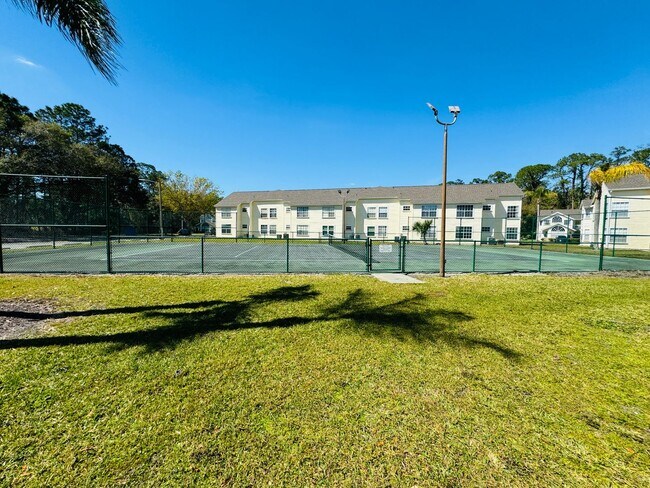 Building Photo - 3 Bedroom/2 bathroom Condo in Kissimmee!!