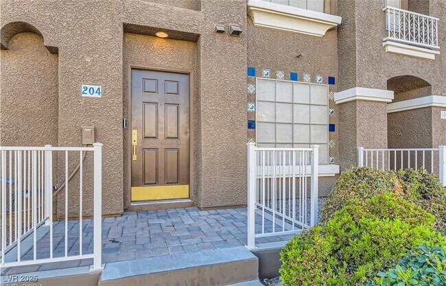Building Photo - 7250 Diamond Canyon Ln