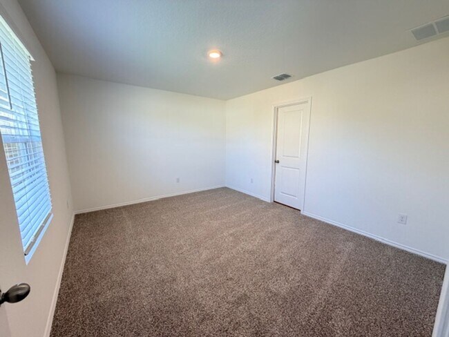Building Photo - First Time Rental - Move In Ready 4 bedrooms - 2 year lease option