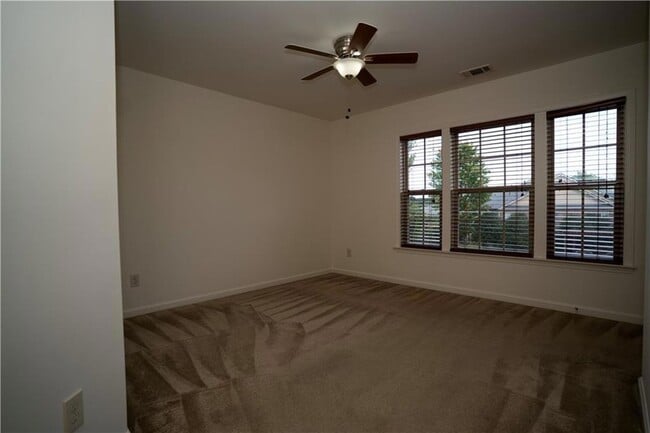 Building Photo - 2412 Harpers Way
