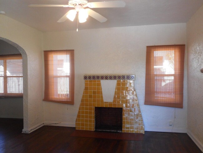 Building Photo - 616 Claremore Dr