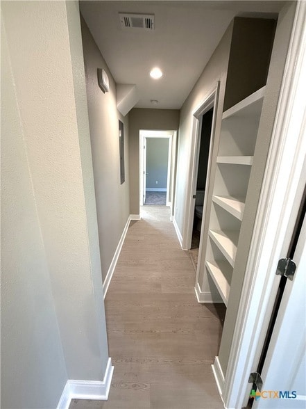 Building Photo - 1851 Connell St