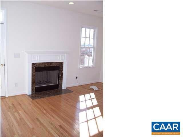 Building Photo - 544 Summerford Ln