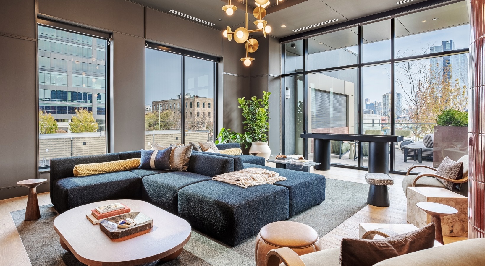 Building Photo - 327 N Aberdeen St