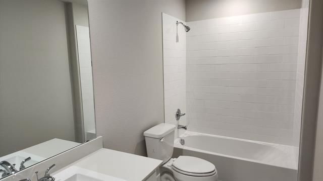 Building Photo - 920 Rosemary Hl Dr