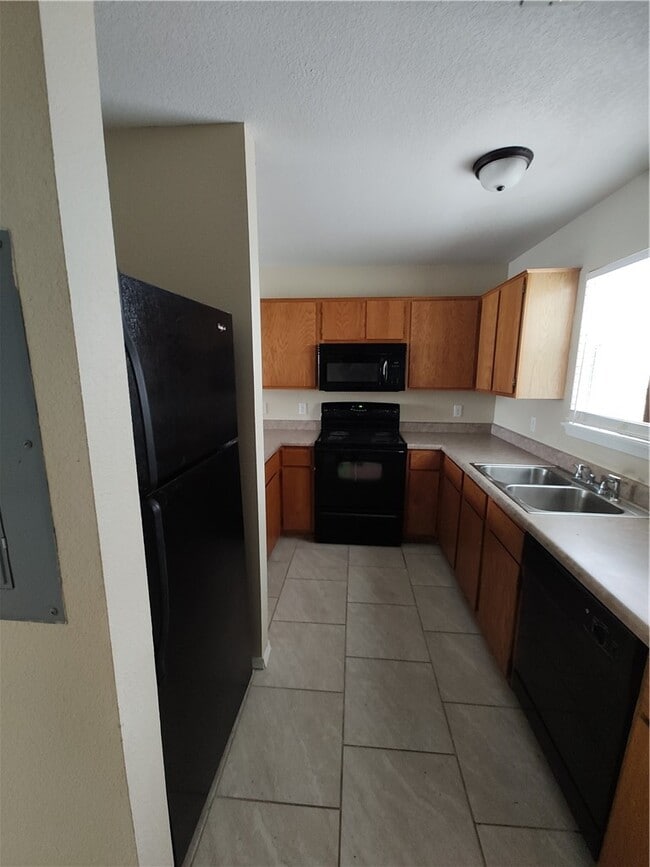 Building Photo - 9 W Rainsong St