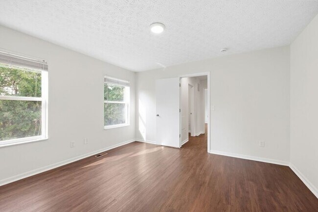 Building Photo - 8245 Crete Ln