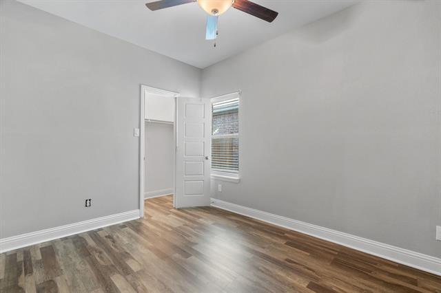 Building Photo - 1440 Lakeview Dr
