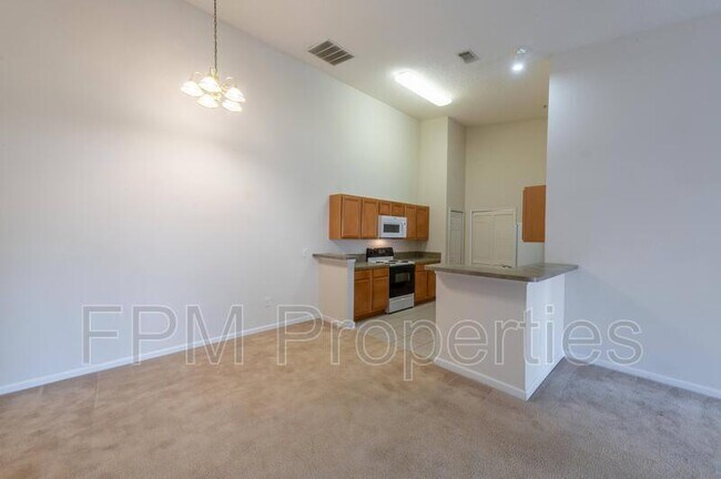 Building Photo - 9505 Armelle Way