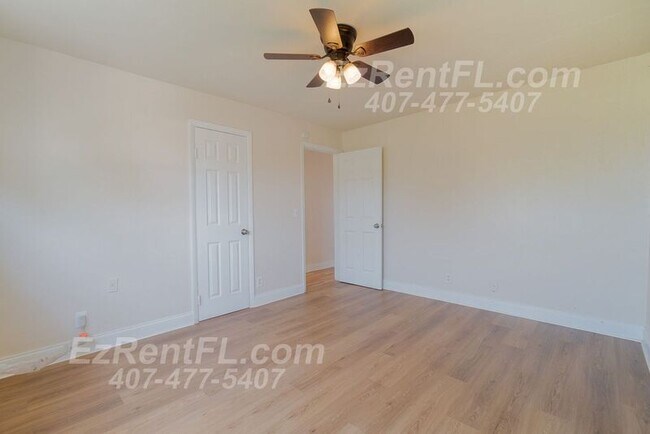 Building Photo - 801 N Sapodilla Ave