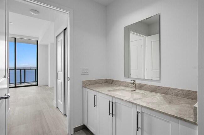 Building Photo - 3015 S Ysabella Ave