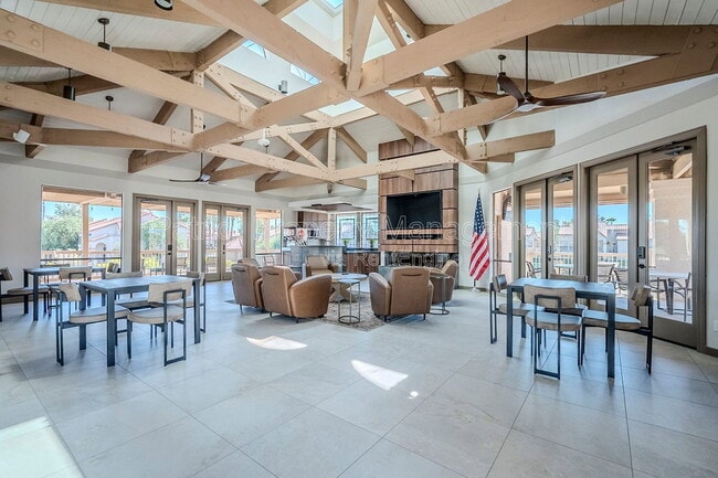 Building Photo - 9708 E Vía Linda