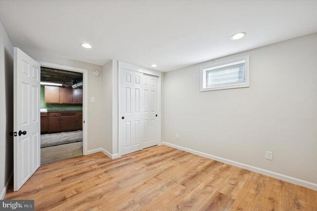 Building Photo - 421 Lawrence Rd