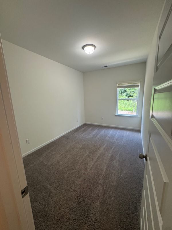 Building Photo - 127 Sawgrass Dr