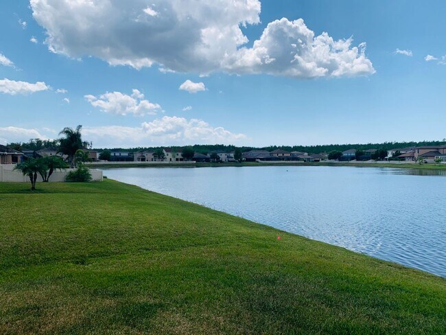 Building Photo - Waterfront View! 4 bed 2 bath 2 car garage