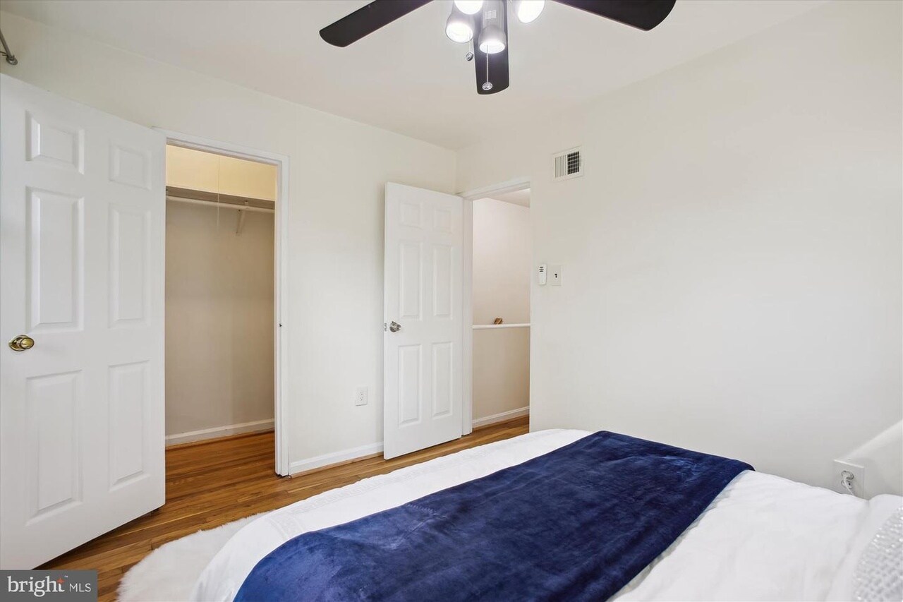 Building Photo - 127 Dale St