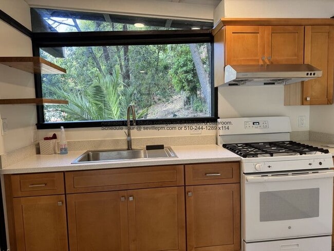 Building Photo - 95 Franciscan Way