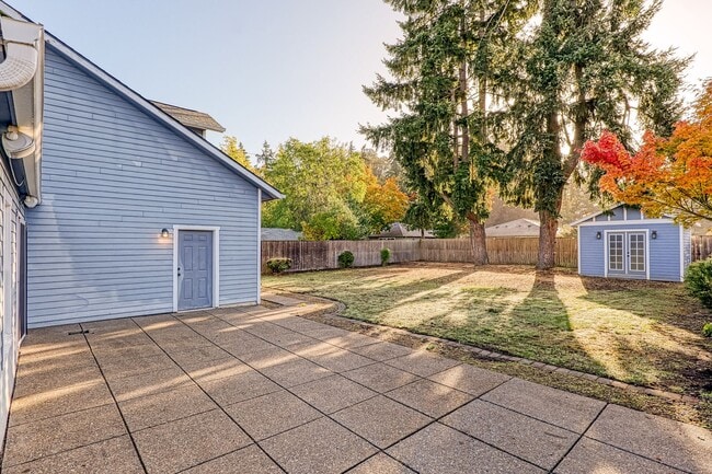 Building Photo - Charming Silverton Home Near Downtown