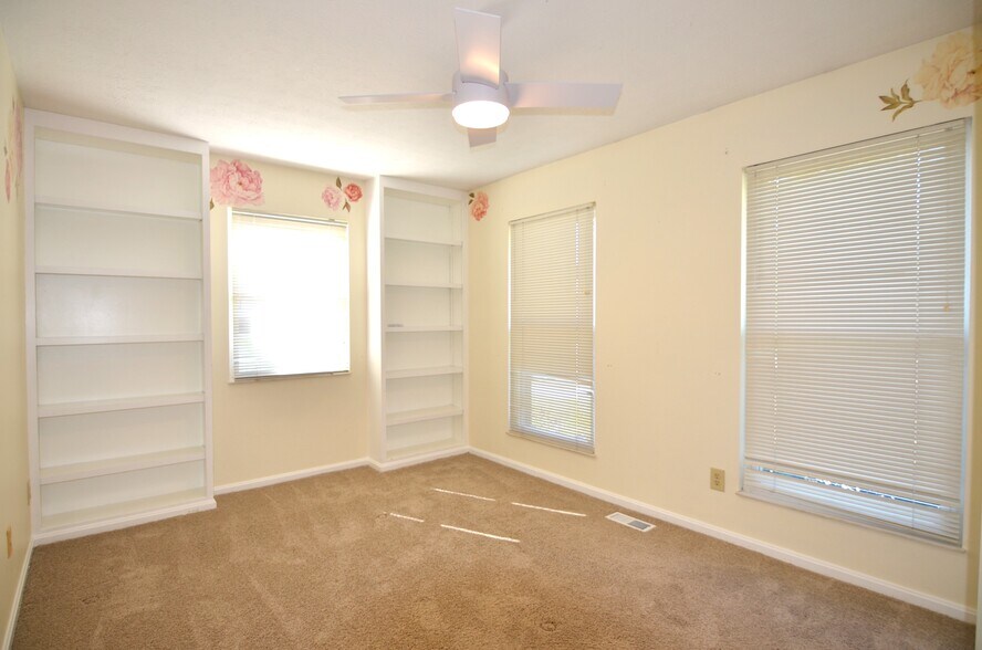 Building Photo - 6355 Corbly Rd