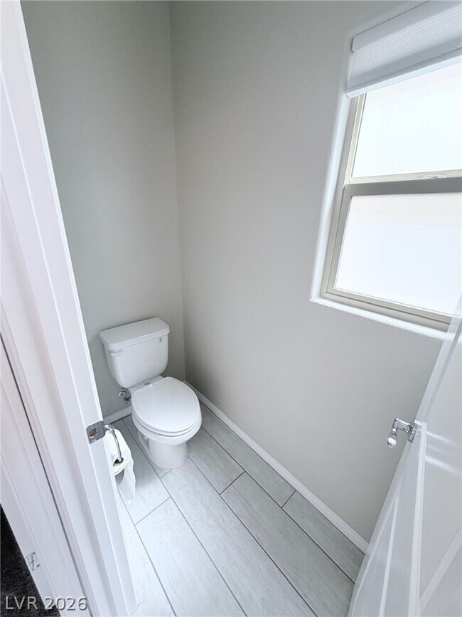 Building Photo - 10025 Desert Bighorn Ct