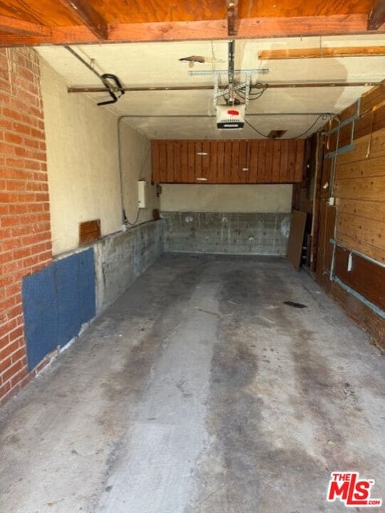 Building Photo - 332 15th Pl