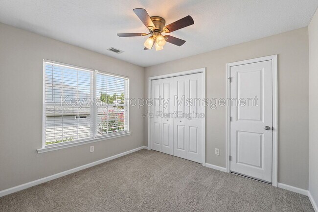 Building Photo - 1034 Stockton St