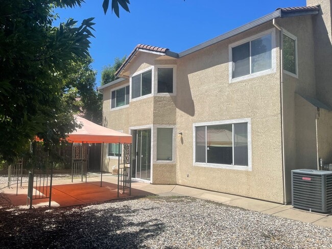Building Photo - 959 Sterling Cir