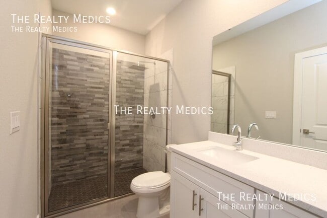 Building Photo - 56 Cordona Dr