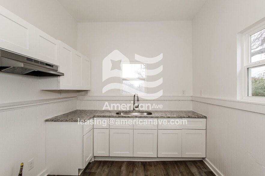 Building Photo - 5520 Court H