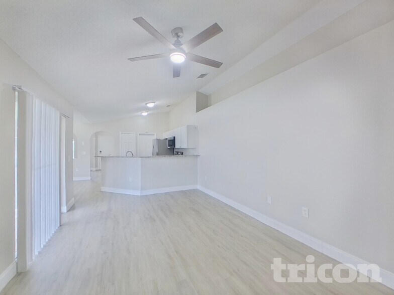 Building Photo - 906 Dartmouth Ct