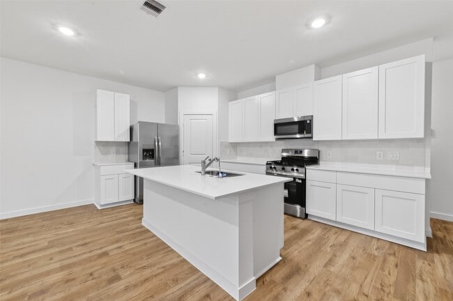 Building Photo - 28142 Meadowlark Sky Dr