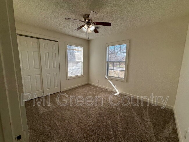 Building Photo - 5149 S 36th W Ave