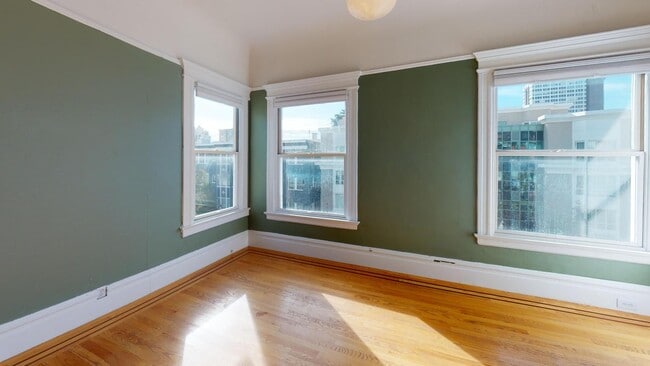 Building Photo - 1738 Bush St