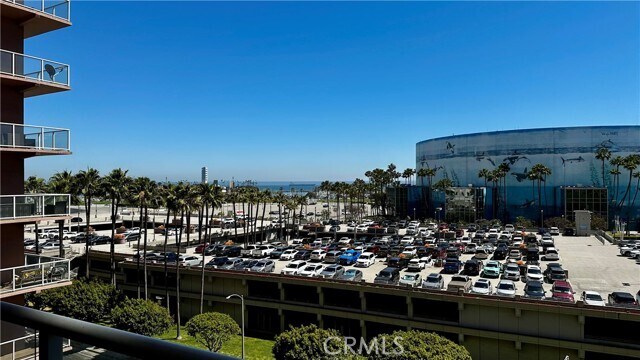 Building Photo - 388 E Ocean Blvd