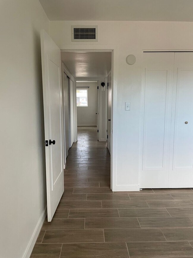 Building Photo - Remodeled Hidden Gem! Coming Soon!