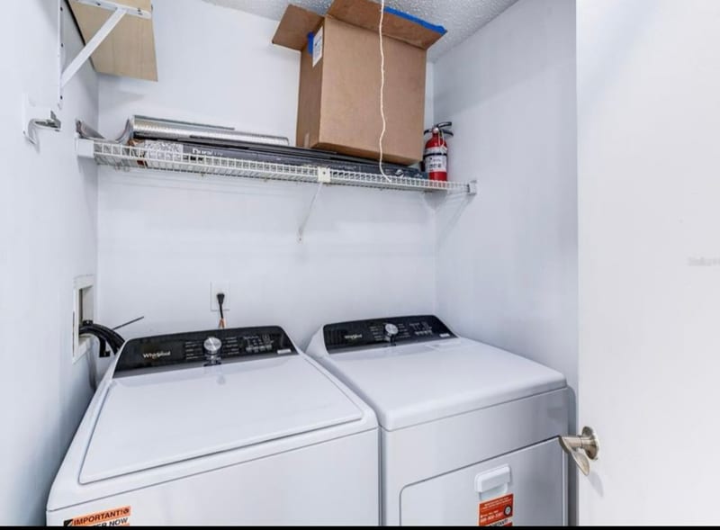 Building Photo - 2597 Grassy Point Dr