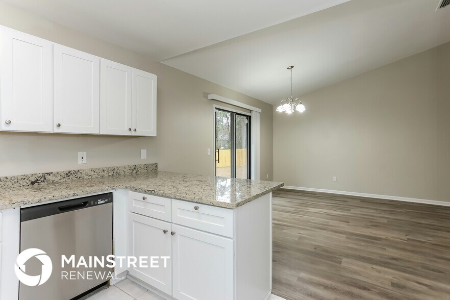 Building Photo - 1541 Kingfisher Ln N